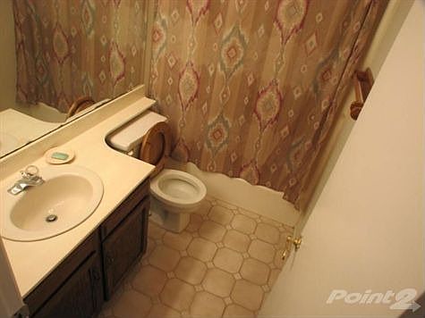 Hall Bathroom
