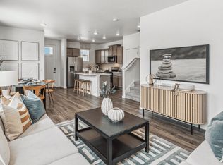 1350 S Chester St Unit B, Denver, CO 80247