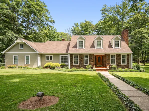 454 White Oak Dr, Smithville, TN 37166