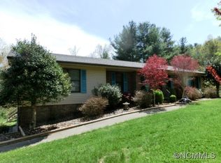 44 Applecross Rd, Weaverville, NC 28787
