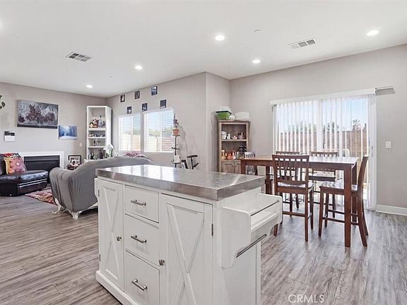 2nd image of 10128 Camino De Rosa