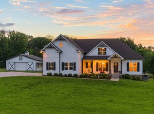 3378 New Hall Rd, Greenbrier, TN 37073