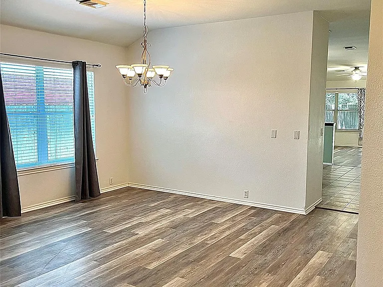 2117 Kimra Ln — Photo 3