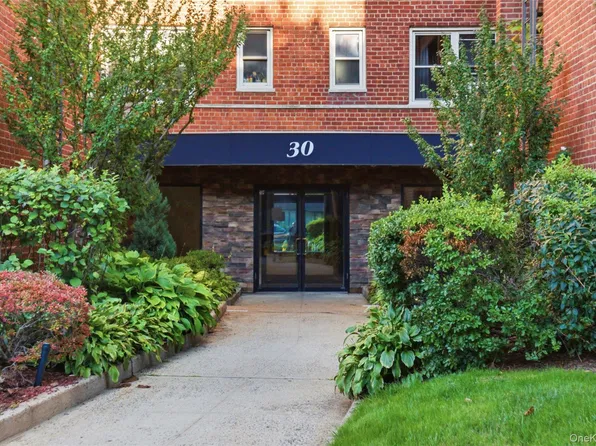 30 N Broadway #2E, White Plains, NY 10601