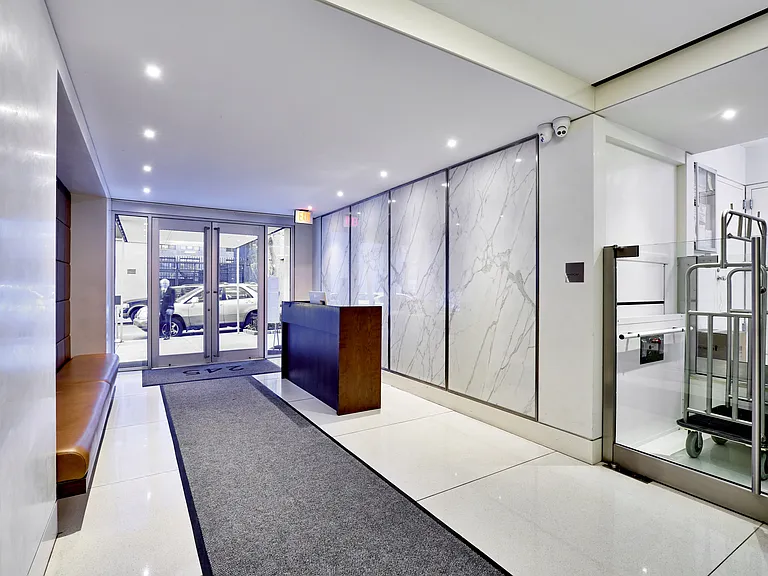 245 E 80th St #6K — Photo 10