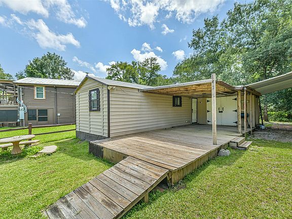 3rd image of 218 Shady Oaks Hbr