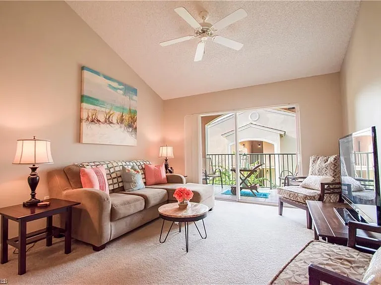 1220 Wildwood Lakes Blvd #201 — Photo 2