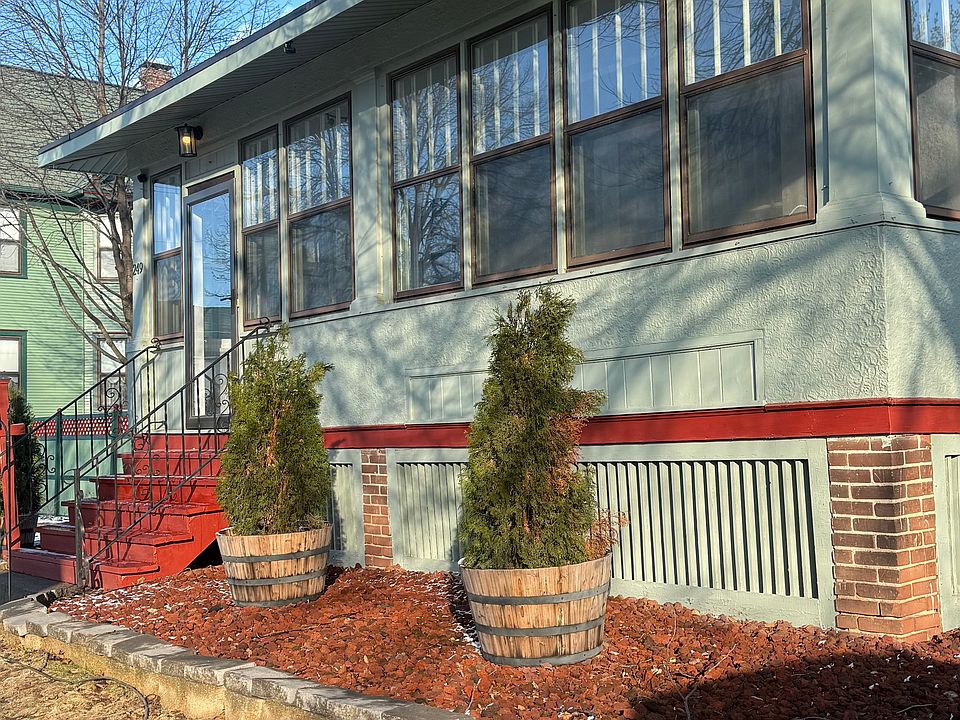1st image of 249 N Park Ave