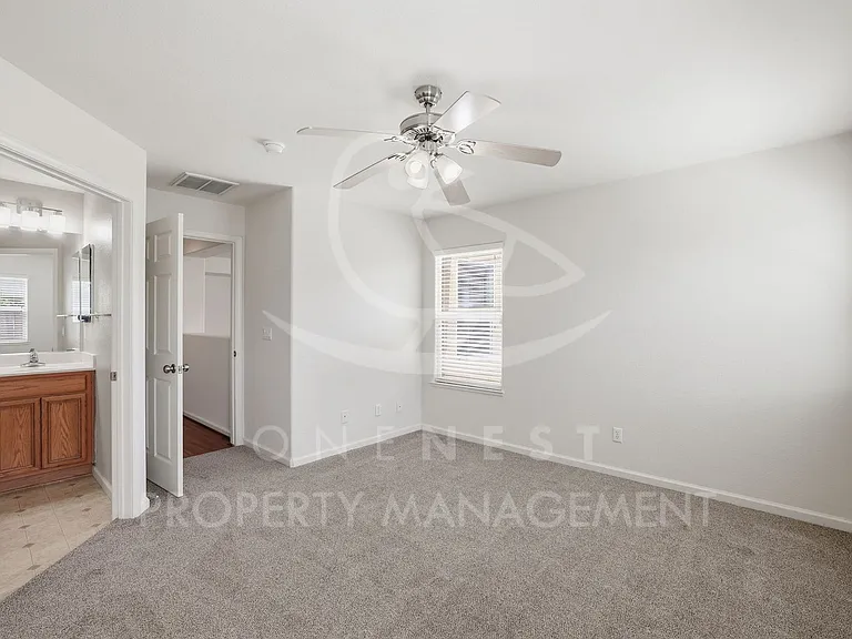 1368 Paddington Way — Photo 15