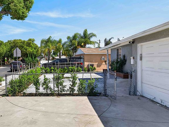 4th image of 7865 Cantaloupe Ave
