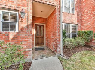1119 Enclave Sq E, Houston, TX 77077