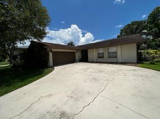 12324 Old Country Rd S, Wellington, FL 33414