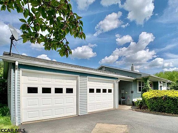 3rd image of 126 Hillrise Dr