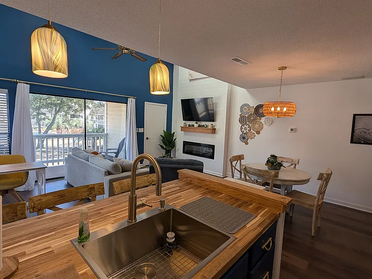 4450 Little River Inn Ln — Photo 4
