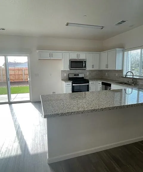 3824 S Burke St #3824 — Photo 2