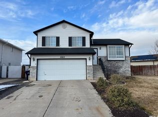 4062 W 5950 S, Roy, UT 84067