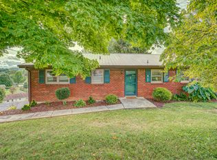 724 Navaho Trl, Bristol, VA 24201