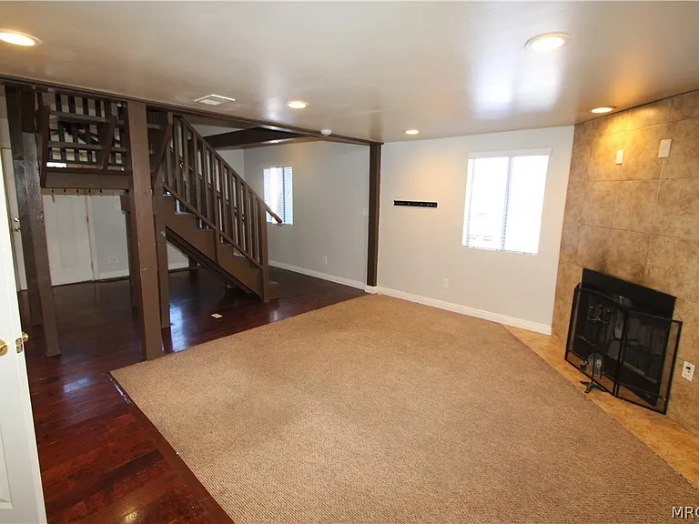 535 Badger Ln — Photo 5