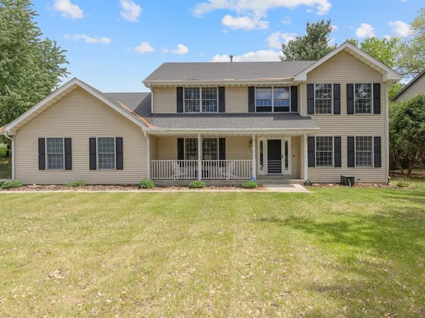 3739 Applewood Ln, Rockford, IL 61114