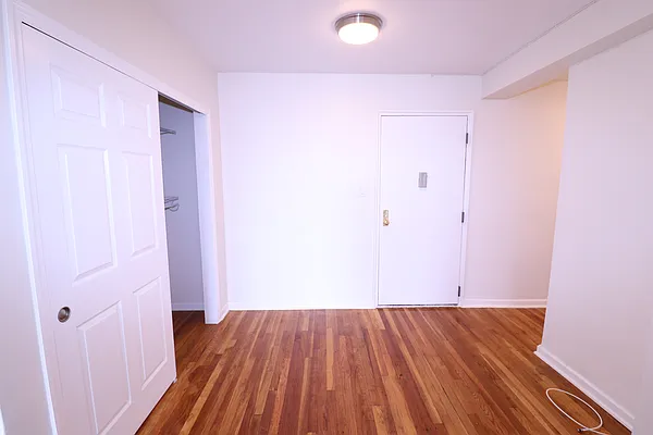 Rented by Oxford Property Group | media 12