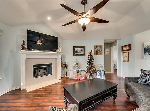 5th image of 5347 Bobby Cir