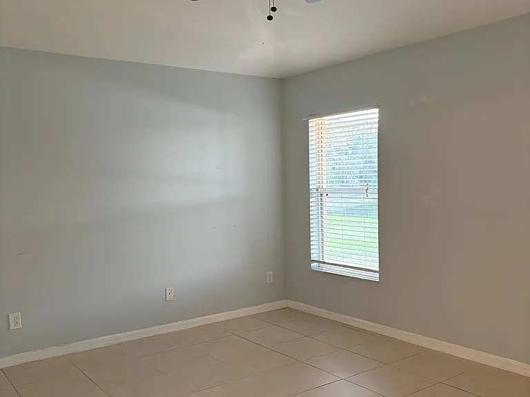 4233 Bethpage Ct — Photo 3