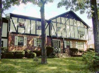 115 Parkside Dr, Suffern, NY 10901