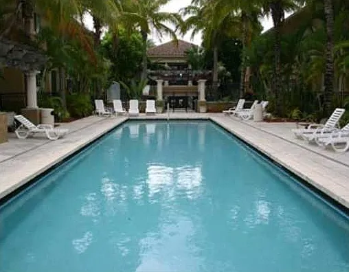2 bed, 1316 sqft, $3,600 — Photo 3