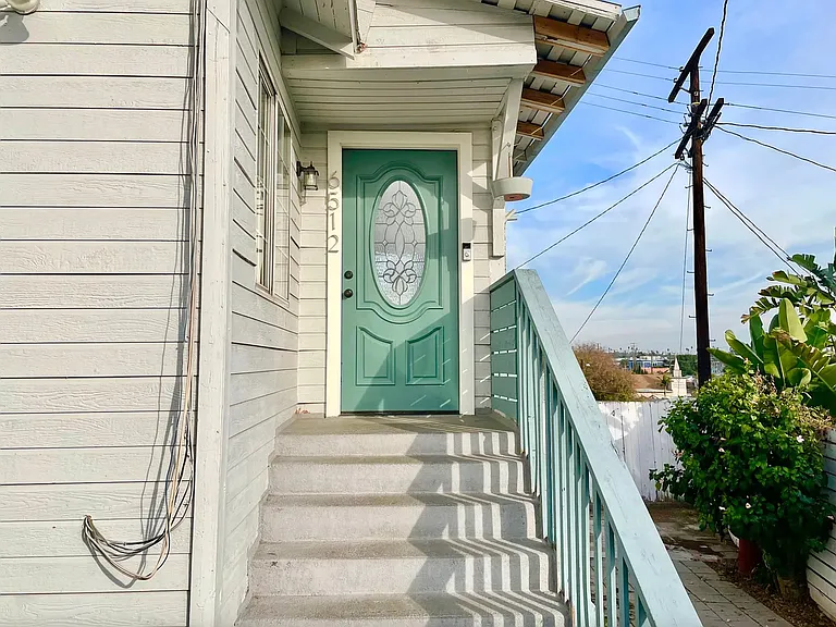6512 Aldama St — Photo 18
