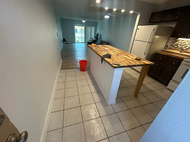 2901 N Halifax Ave — Photo 1