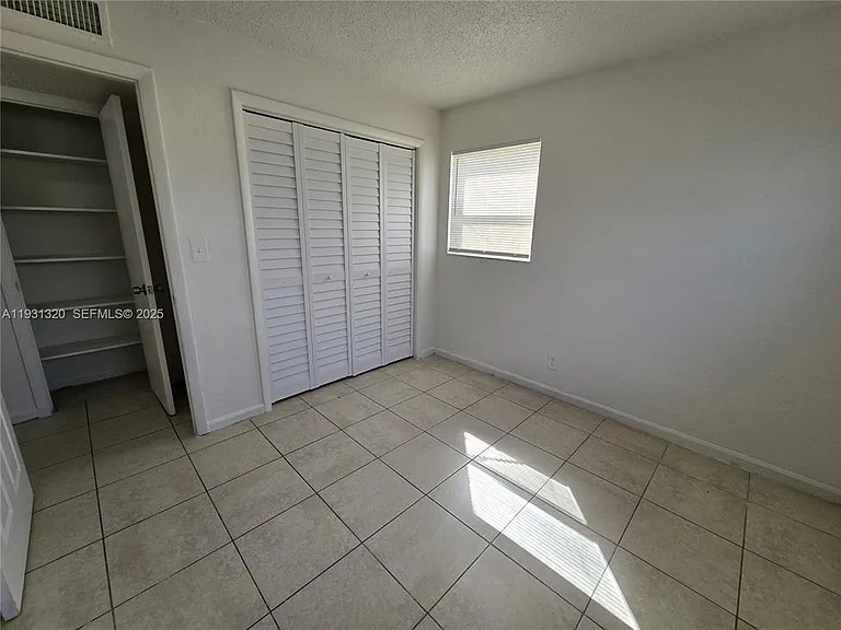 401 SW 13th Pl #712 — Photo 8
