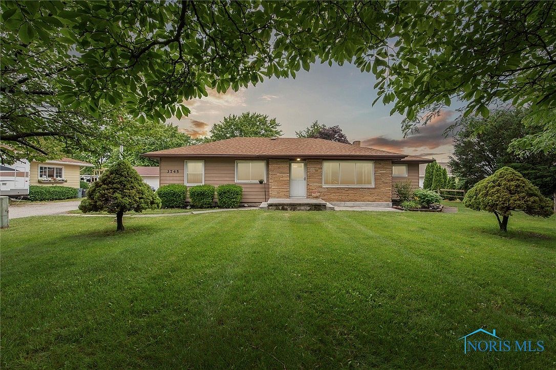 3745 Pickle Rd, Oregon, OH 43616 MLS 6103632 Zillow