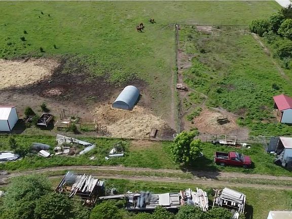 3rd image of 949 Juneberry Rd