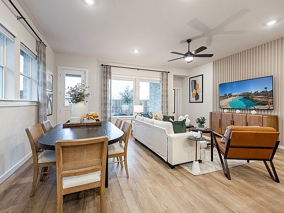 The Poppy - Dining Room