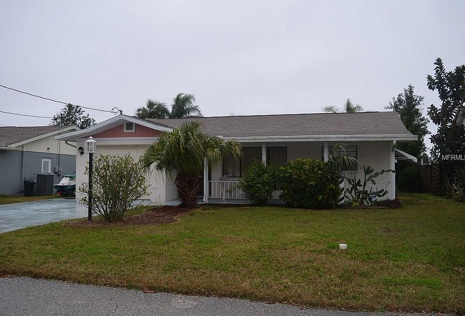 1st image of 13728 Plumosa Ave
