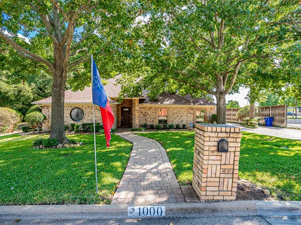 1000 Shady Oak Trl, Mansfield, TX 76063
