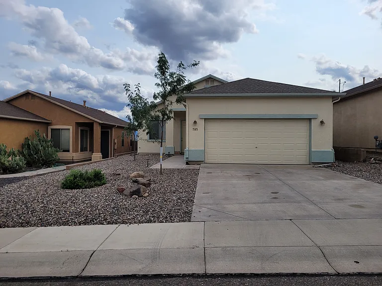 785 W Azure Dr — Photo 1