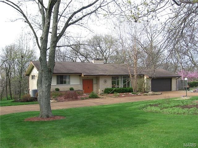 Welcome to 4169 S. Lindbergh Blvd.