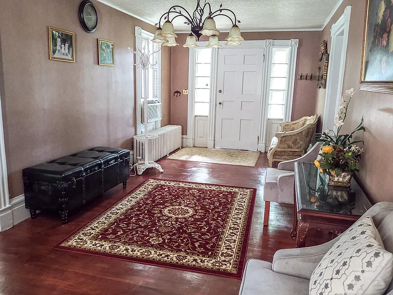 4023 Summerville Way — Photo 5