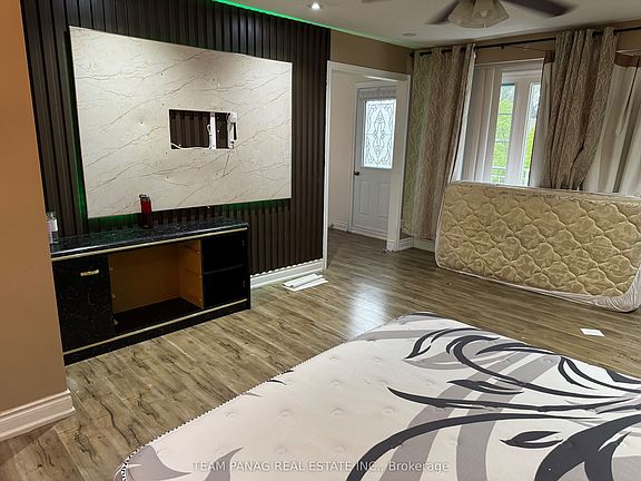 4th image of 47 Madison St