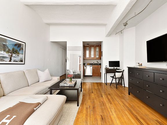 4th image of 9 Barrow St APT 5G