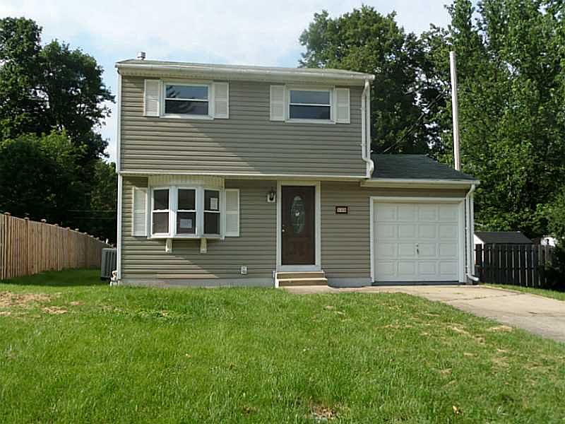 1st image of 120 E Edgewood St