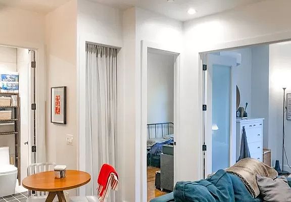 3rd image of 92 Graham Ave #2E