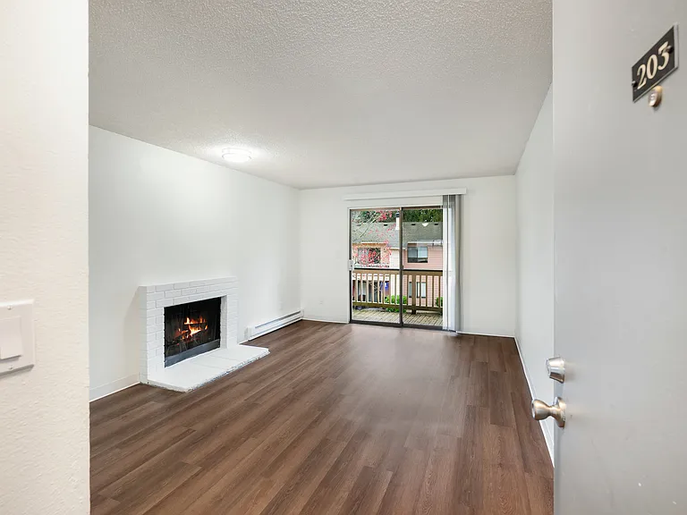 Crystal Springs Apartments — Photo 67