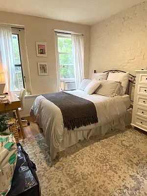 3rd image of 114 Christopher St APT 9