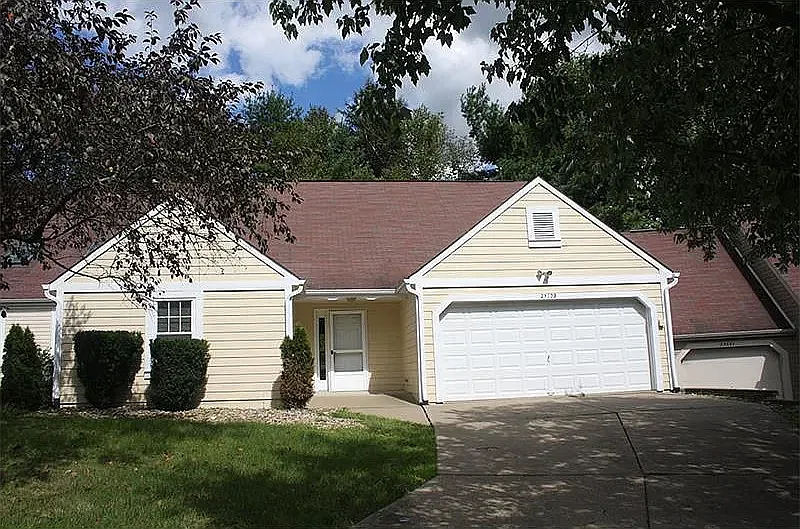 3 bed, 2252 sqft, $3,000 — Photo 1
