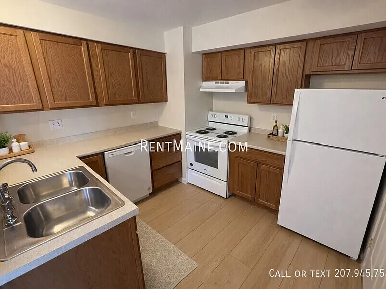 35 Valley View Ln #A — Photo 5