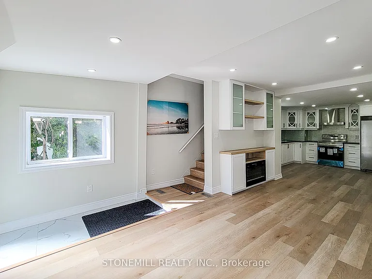 727 College Ave — Photo 25