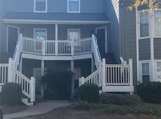 305 Mill Pond Rd, Roswell, GA 30076