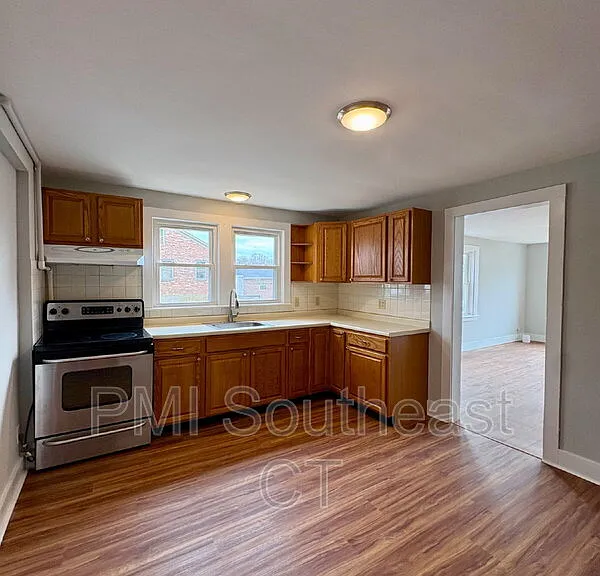 41R Boston Post Rd #1 — Photo 8